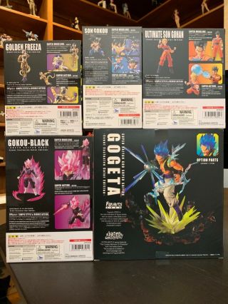 SDCC 2019 Tamashii Nations Dragon Ball Exclusive set of 5 SH Figuarts in hand. 2