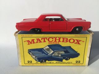 Matchbox Lesney 22 C2 Pontiac G.  P.  Coupe In HTF Orig E2 (Blue Car) Box NMIB 2