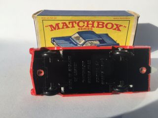 Matchbox Lesney 22 C2 Pontiac G.  P.  Coupe In HTF Orig E2 (Blue Car) Box NMIB 5