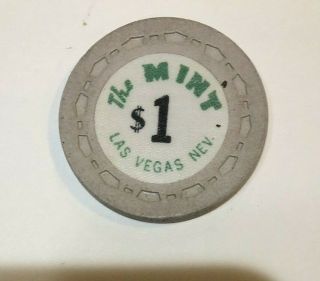 $1 Vintage 3rd Edt Chip From The Casino Las Vegas R7