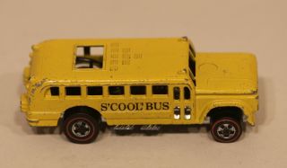 1971 Mattel Hot Wheels Redline Heavyweights S ' Cool Bus HK Yellow Enamel 2