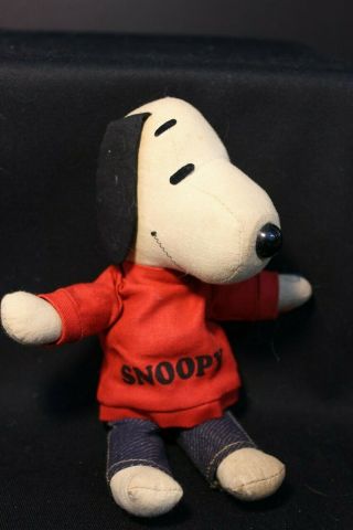 Vintage - Snoopy - Plush Dog Wearing Red Tee And Jeans 7.  5 " Htf