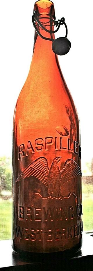 - Raspiller Brewing Co.  West Berkeley Quart Beer With Embossed Eagle