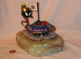 Looney Tunes Marvin The Martian & Space Ship On Onyx Base; By Ron Lee 1996 2