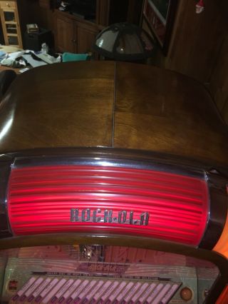 Rock - ola Jukebox.  Plays Great,  Lighting And Action On Front.  Ship 3