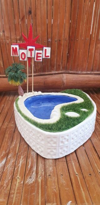 Palm Springs Pool Cocktail Bowl (red Star Motel) - Black Lagoon Designs
