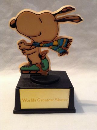 Vintage 1958 Aviva Snoopy Trophy " Worlds Greatest Skater " Rare