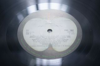 No.  0000009 / No.  0009099 Beatles White Album 1968 1st UK Mono Press Low Number 10