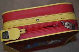 1985 Peter Panda Suitcase Child World Children ' s Palace Red & Yellow Suitcase 4