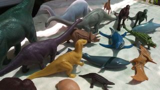 Invicta Dinosaurs from The British Museum of Natural History All Are Awesome 3