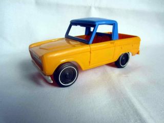 1966 Gay Toys Ford Bronco Gt Plastic Vechile Tailgate Opens - Detailed