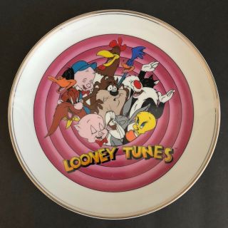 Looney Tunes Six Flags Taz Bugs Sylvester Daffy Tweety 9.  5 Inch Collectors Plate