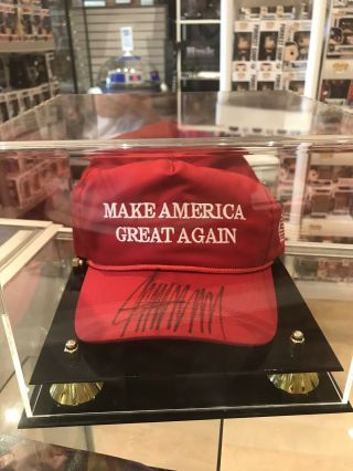 Donald Trump Signed 2016 Campaign Rally Red Usa Made Cali - Fame Maga Hat $$$