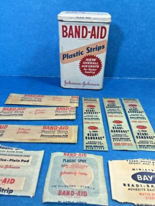 Vintage Medical Johnson & Johnson Band - Aid Metal Tin W/ Band - Aids