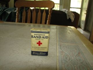 Vintage Band Aid Johnson & Johnson Waterproof Speed Bandages Tin