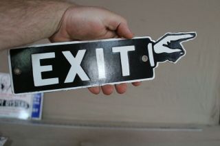Exit Pointing Metal Hand Finger Porcelain Metal Sign Hotel Factory Gas Oil