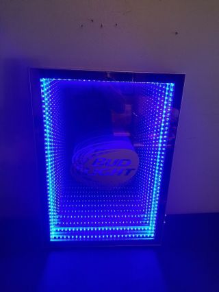 Bud Light Beer Sign 3d Lighted Motion Infinity Music Mirror Anheuser Busch