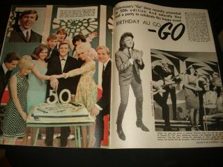 EVERYBODYS 1960s MOD BEAT MAG PATTIE BOYD WITCHCRAFT GO SHOW ELVIS DINAH LEE 2