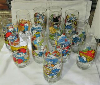 13 Vtg Peyo Wallace Berrie Smurf Glasses - All Different /.  Hardees 1982/83