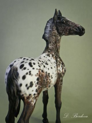Artist ' s Resin Model Horse 