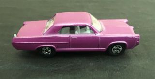 Matchbox Lesney Superfast 22 Pontiac Grand Prix Purple 1970 (2c)