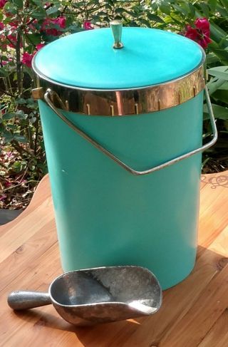 Vtg Retro Turquoise / Aqua Plas - Tex Rubber Ice Bucket & Scoop Mid Century Atomic