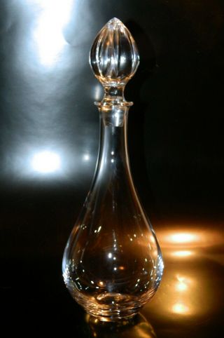 Elegant Tiffany & Co.  Crystal Teardrop Shaped Decanter And Lobed Stopper,