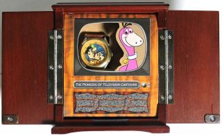S282.  Hanna - Barbera The Flintstones Pioneers Of Animation Le Fossil Watch (1996)