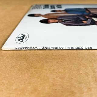 THE BEATLES YESTERDAY AND TODAY US ORIG ' 66 CAPITOL MONO 2ND STATE BUTCHER 9