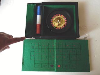 Mini Roulette Wheel Game Set W/roulette Wheel,  Felt & Balls In Leather Case