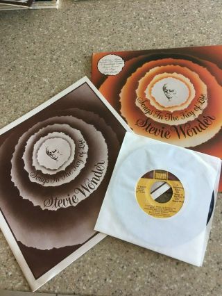 Stevie Wonder - Songs In The Key Of Life Lp - 1976 - W/ Booklet And 7 " 45 Rpm
