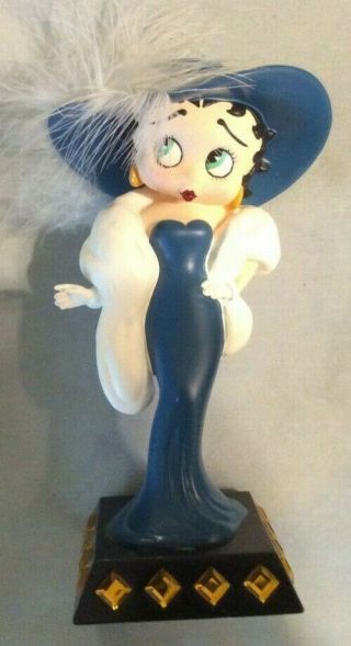 Betty Boop - Glamour Girl Betty Collector Figurine