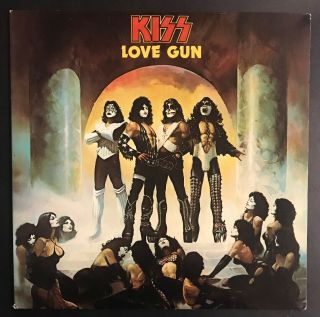 KISS Love Gun LP With INSERT & FLYER & KISS LOVE GUN 1977 Complete 2