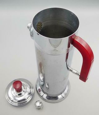 Keystonwear Art Deco Cocktail Shaker (Red Bakelite) 4