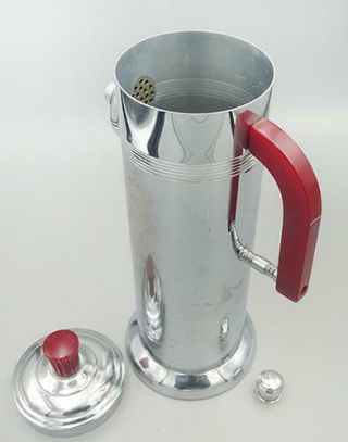 Keystonwear Art Deco Cocktail Shaker (Red Bakelite) 7