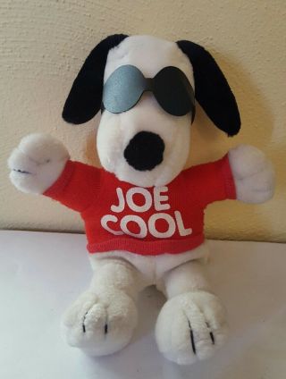 Vintage Joe Cool Peanuts Snoopy Applause Bean Bag Plush 9 " Red White Sunglasses