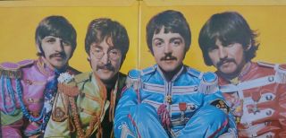 THE BEATLES SGT PEPPERS LONELY HEARTS CLUB BAND ORIG.  G - FOLD IN 3