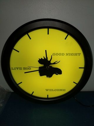 (l@@k) Moosehead Beer Back Bar Light Up Clock Sign Cabin Norhwoods Game Room Mib
