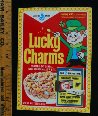 [ 1970s - 1980s Lucky Charms - Vintage Cereal Box - Big G Showtime Promo ]