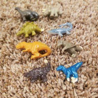Complete Set Of Kinder Joy Surprise Egg Jurassic World Fallen Kingdom 8 Figures