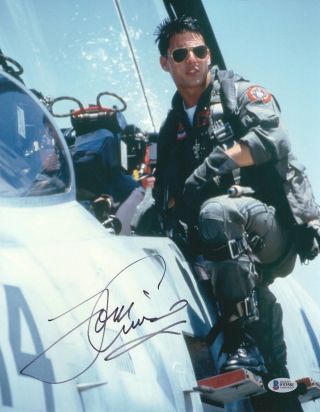 L@@k Tom Cruise Signed 11x14 Photo 