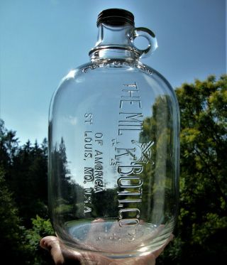Rare Mil " K " Bottling Corp.  Gallon Glass Soda Fountain Syrup Jug St.  Louis,  Mo.