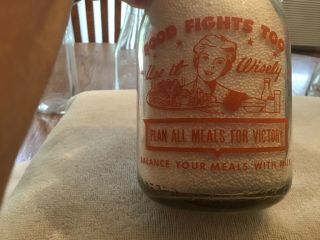 VERY RARE WW2 WWII V For Victory Milk Bottle. 4