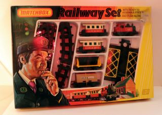 Dte 1979 Lesney Matchbox Superfast G - 2 5 Piece Railway Set W/track Niob