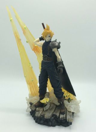 Final Fantasy Vii Cloud Strife - Statue/figure - Square Enix