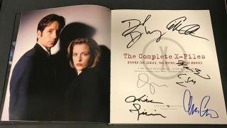X - Files Book Signed By David Duchovny,  Gillian Anderson & More - 1st Printing