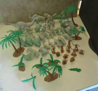 Marx 1971 Prehistoric Playset 3398 Dinosaurs Cavemen Land Trees