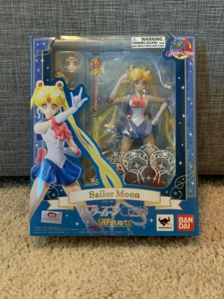 Bandai S.  H.  Figuarts Pretty Guardian Sailor Moon Crystal Action Figure