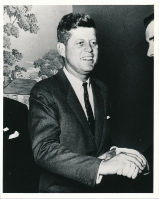 Signatures & Memorabilia Related to JFK,  incl.  statement by Oswald ' s capturer 4