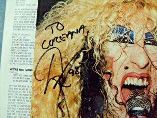 TWISTED SISTER - STAY HUNGRY - LP (IN SHRINK WITH AUTOGRAPHED PHOTO) 5